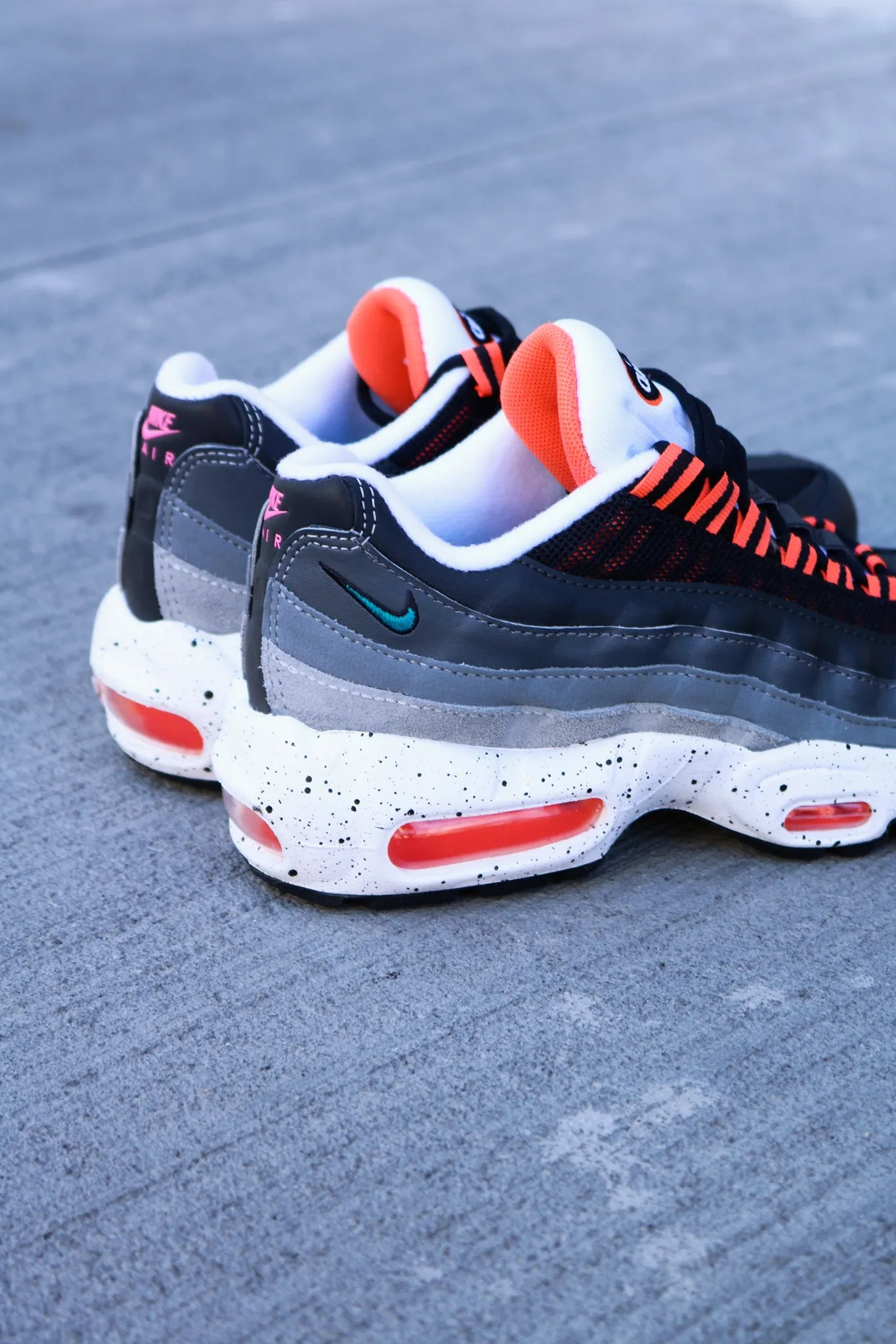 AIR MAX 95 "TURF ORANGE"