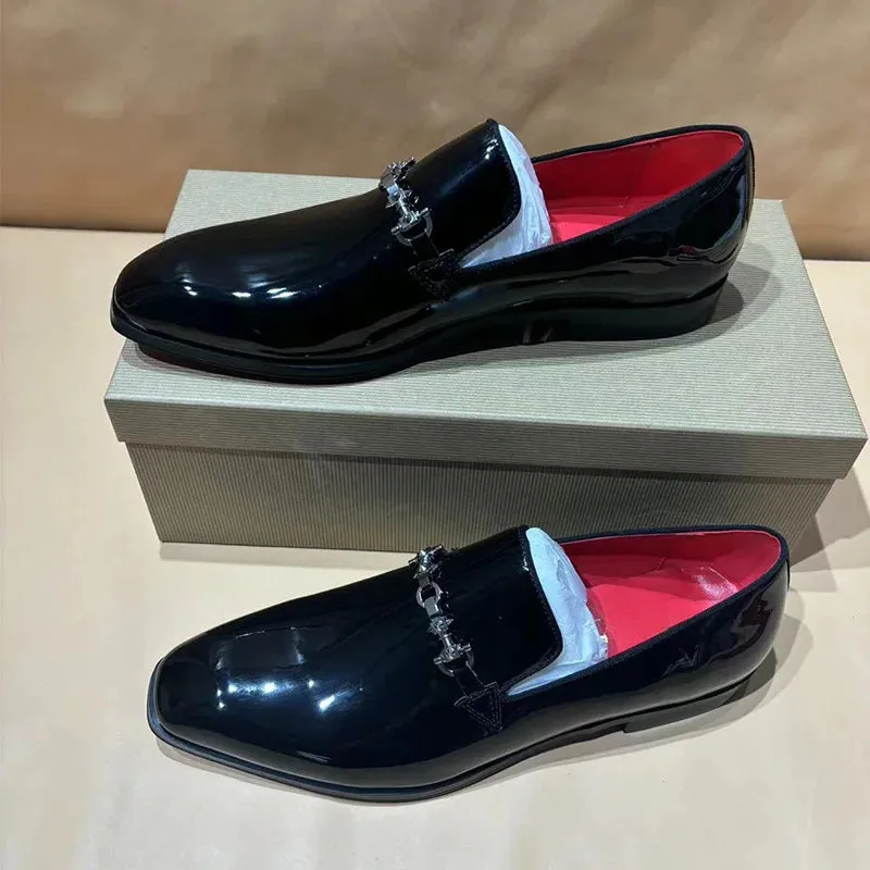 Chain Metal Clip Black Leather Loafers