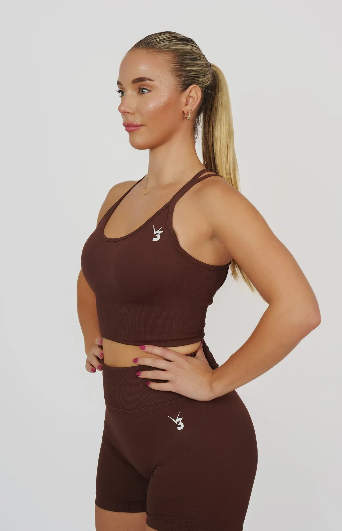 Form Seamless Scrunch Shorts & Sports Bra Set - Chestnut Brown