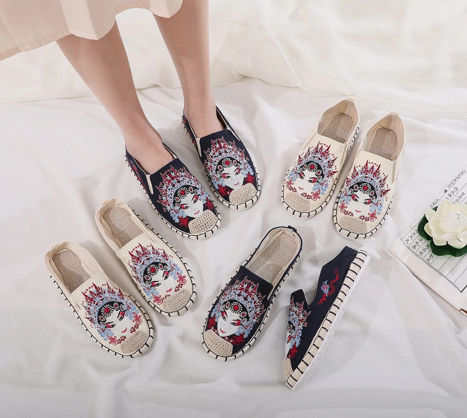 Innovative Ethnic Style Embroidered Bottom Pumps Canvas Shoes