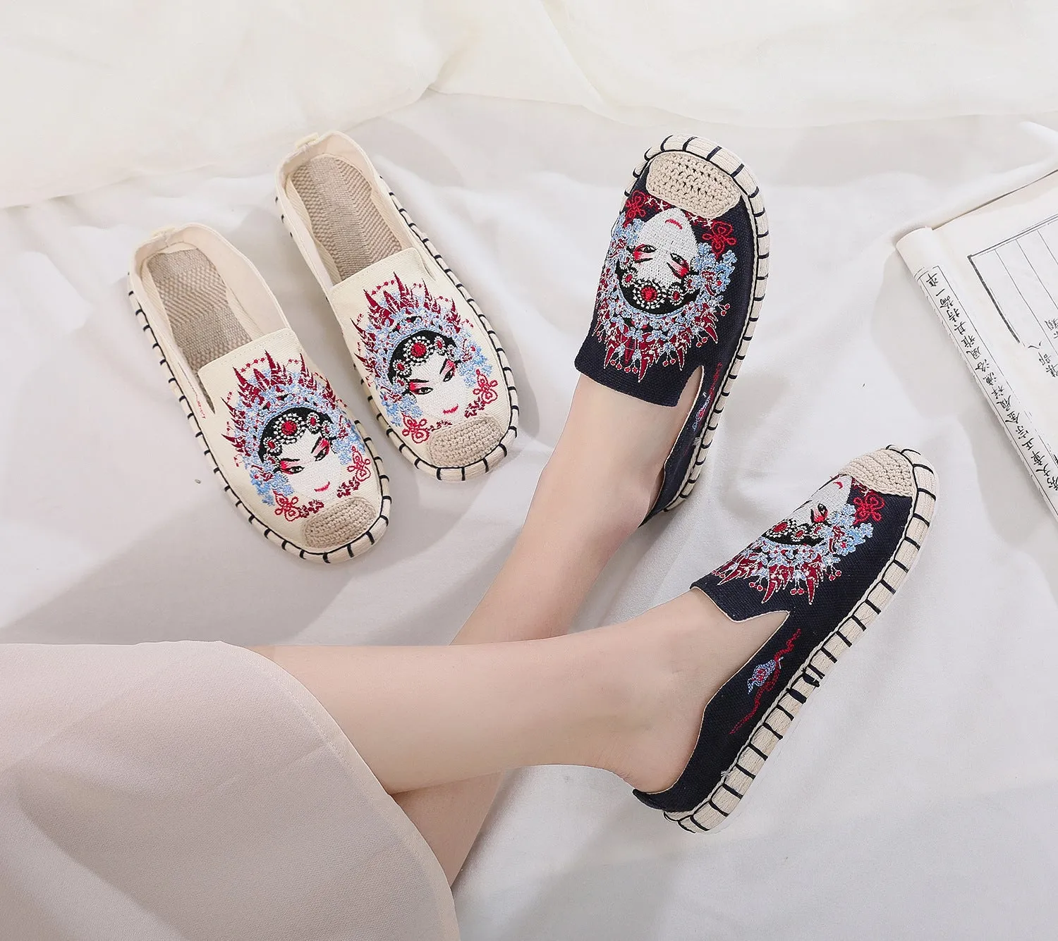 Innovative Ethnic Style Embroidered Bottom Pumps Canvas Shoes