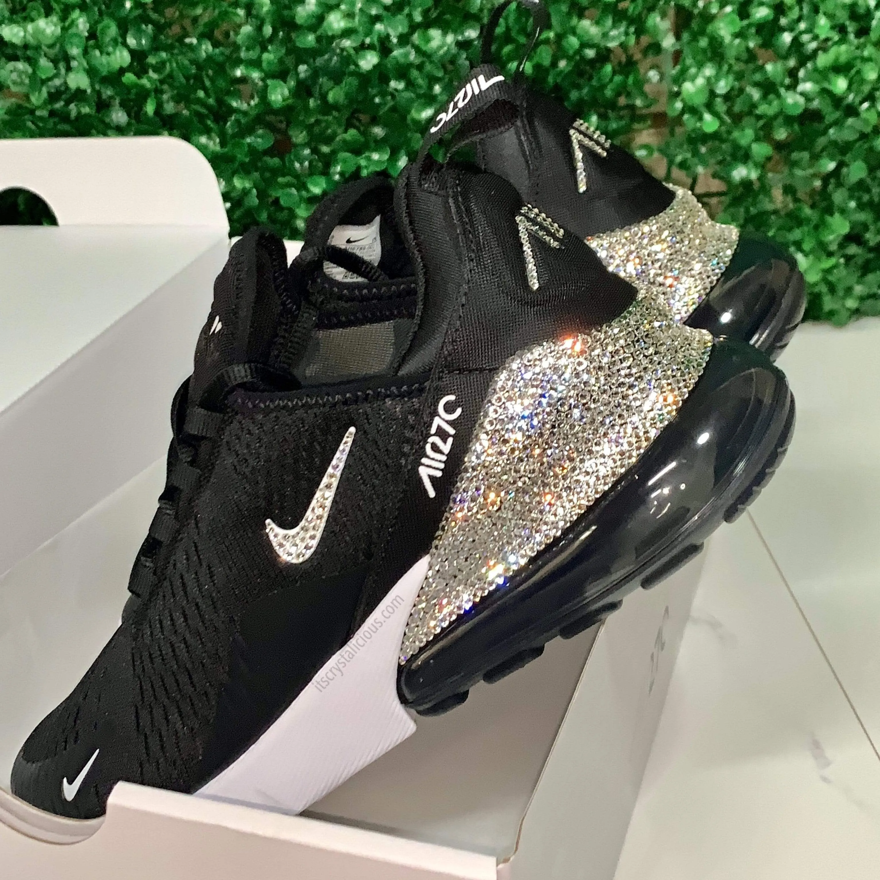 Nike Air Max 270 Black/White *