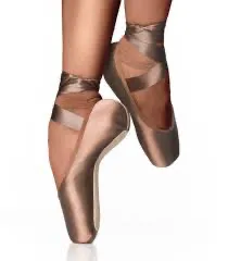 Toshie Pointe Shoe SoDanca